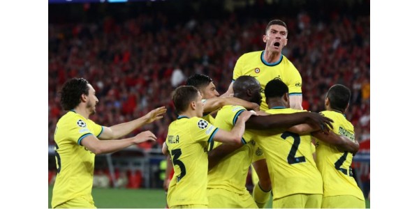 Liga de Campeones: Benfica 0-2 Inter Milán, Barella y Lukaku anotaron